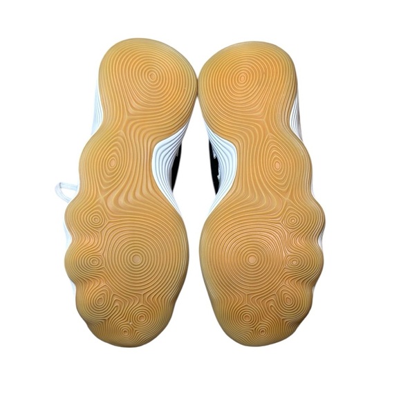 Nike React HyperSet Indoor Court Shoes in White Woman’s Size 8 Men’s Size 6.5 - Picture 7 of 13